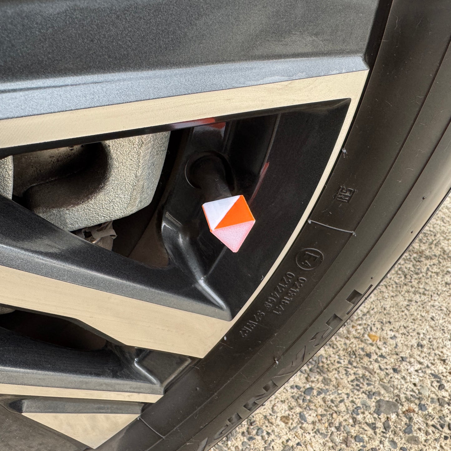 O-Flag tire valve caps (Presta/Schrader/Dunlop)